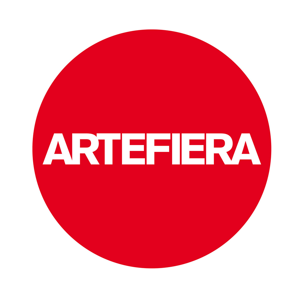 Arte Fiera 2024: 50 anni di innovazione e creatività nell'arte contemporanea a Bologna